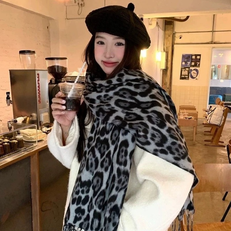 2025 New Retro Silk Leopard Pa - Vintage Fashion Ai review and price