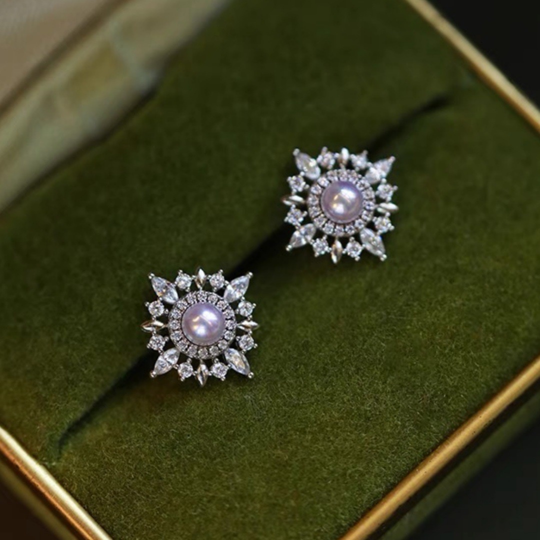 Elegant Vintage Sunflower Stud - Vintage Fashion Center review and price