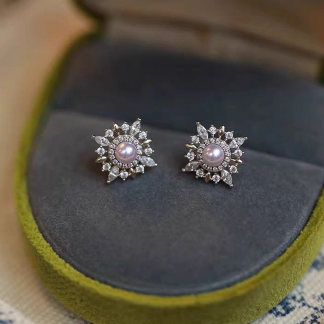 Elegant Vintage Sunflower Stud - Vintage Fashion Center review and price