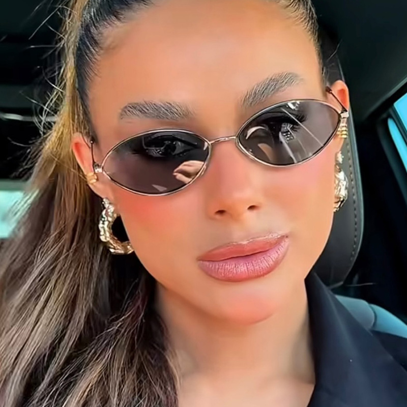 Retro Cat Eye Woman Sunglasses - Vintage Fashion And Design review and price