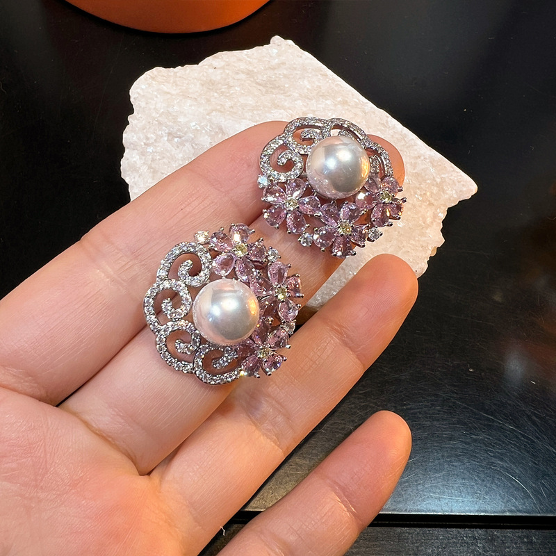 Vintage Hollow Flower Stud Ear - Vintage Fashion Center review and price