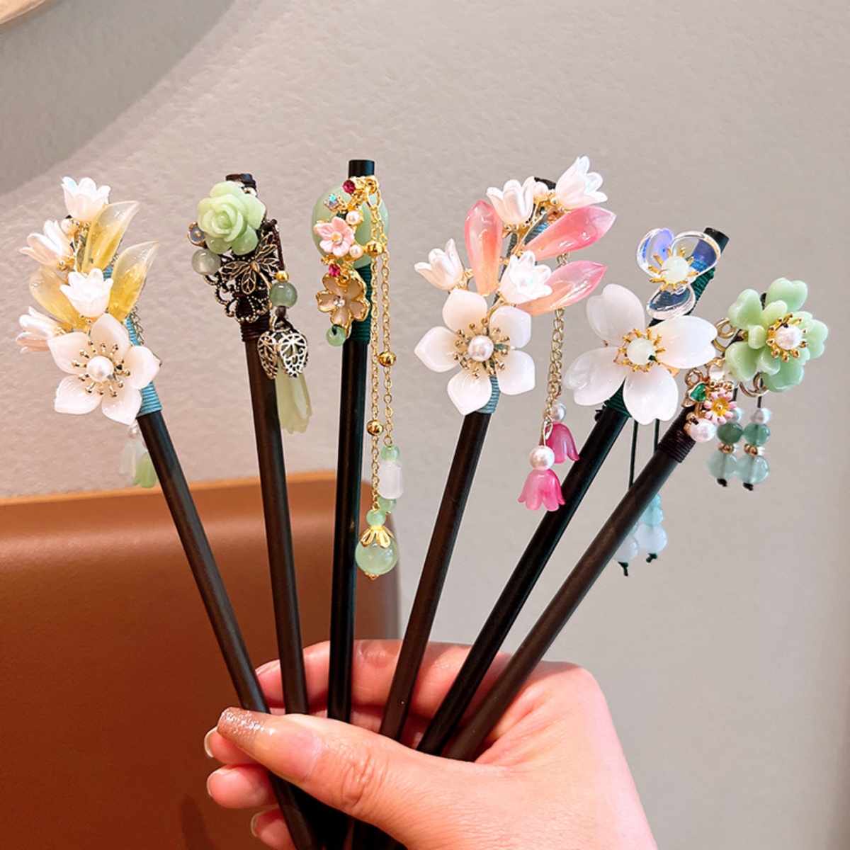 Exquisite Flower Tassel Wooden - Vintage Fashion Ai review and price
